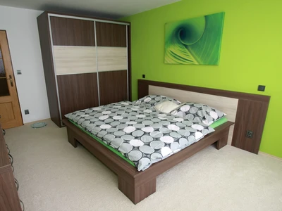 Ložnicový nábytek